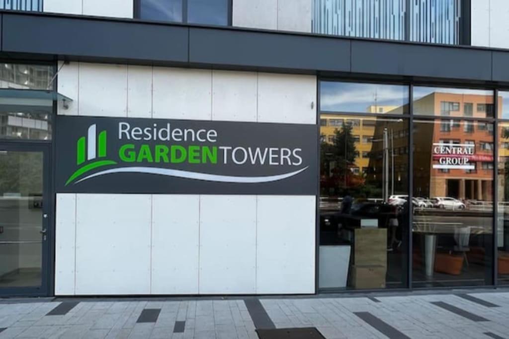 Residence Garden Tower - Zimni Zahrada Прага Екстер'єр фото